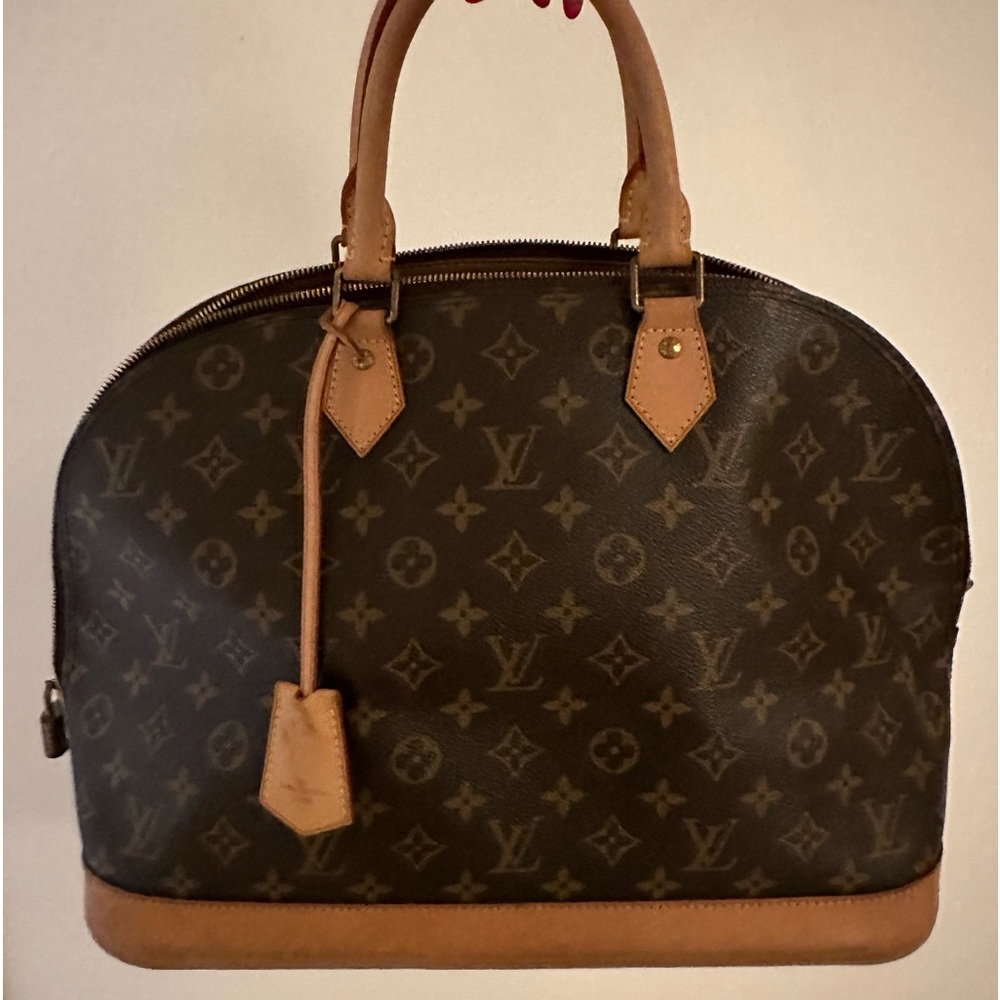 Authentic Louis Vuitton Bag (NOT SOLD)
